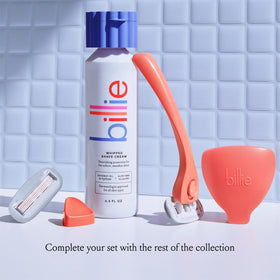 Billie Razor displayed in a bathroom setting