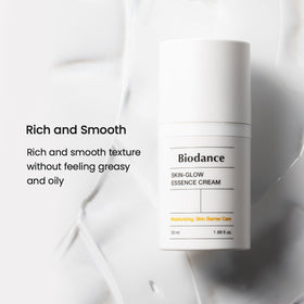 BIODANCE Skin-Glow Essence Cream application on skin