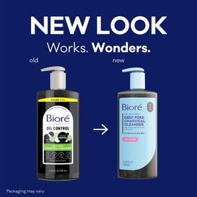 Bioré Deep Pore Charcoal Face Wash showing foaming texture