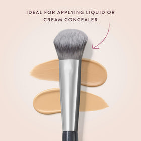 BK BEAUTY A506 brush on a makeup table