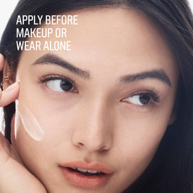 Bobbi Brown Vitamin Enriched Face Base texture close-up