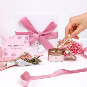 Body scrub from EXTALOW Rose Spa Gift Set