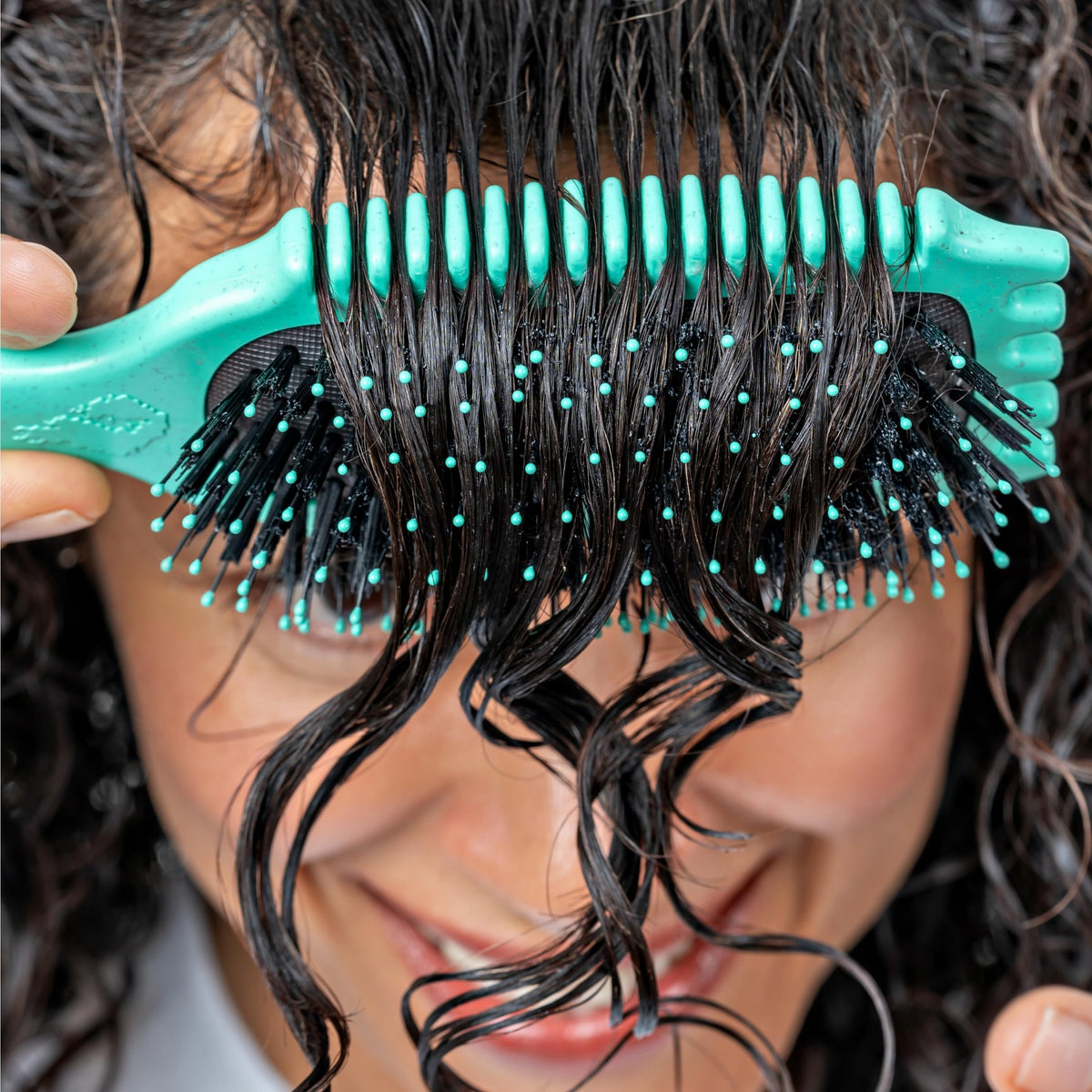 Bounce Curl Volume EdgeLift Brush handle detail