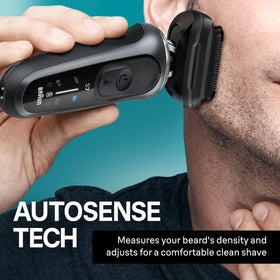 Braun Series 7 Electric Shaver with travel case and attachments