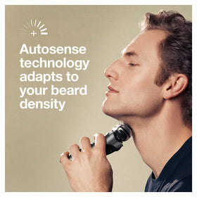 Braun Series 9 Pro 9465cc electric razor cleaning brush