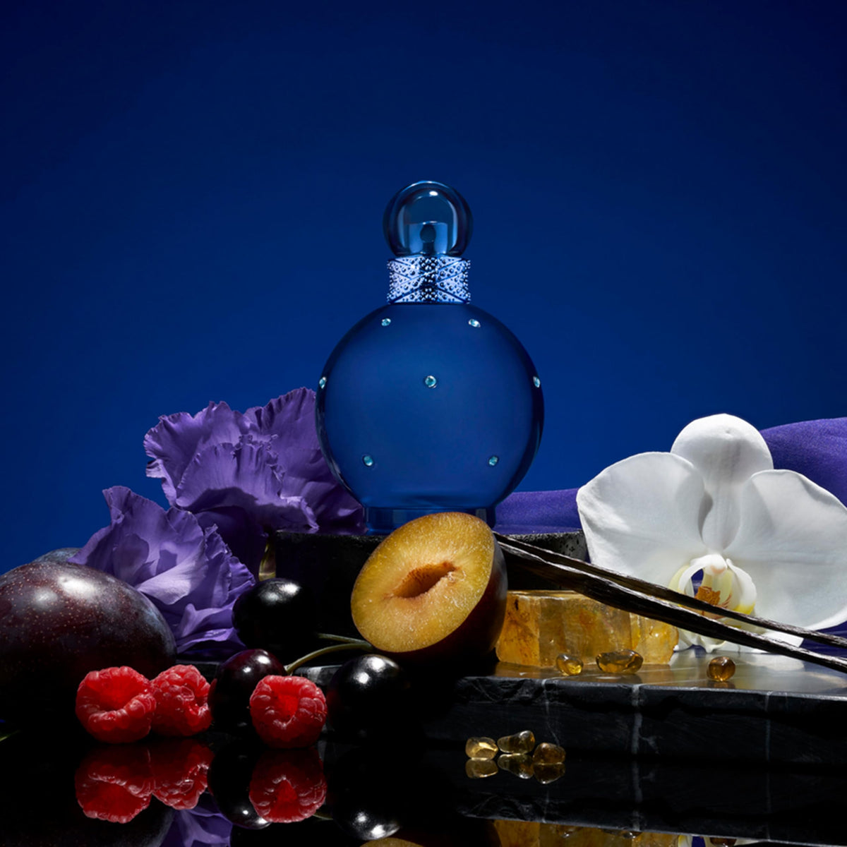 Britney Spears Midnight Fantasy Eau De Parfum packaging