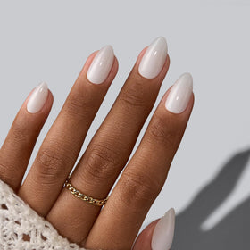 BTArtbox Press On Nails Cream Puff side view showcasing nail details