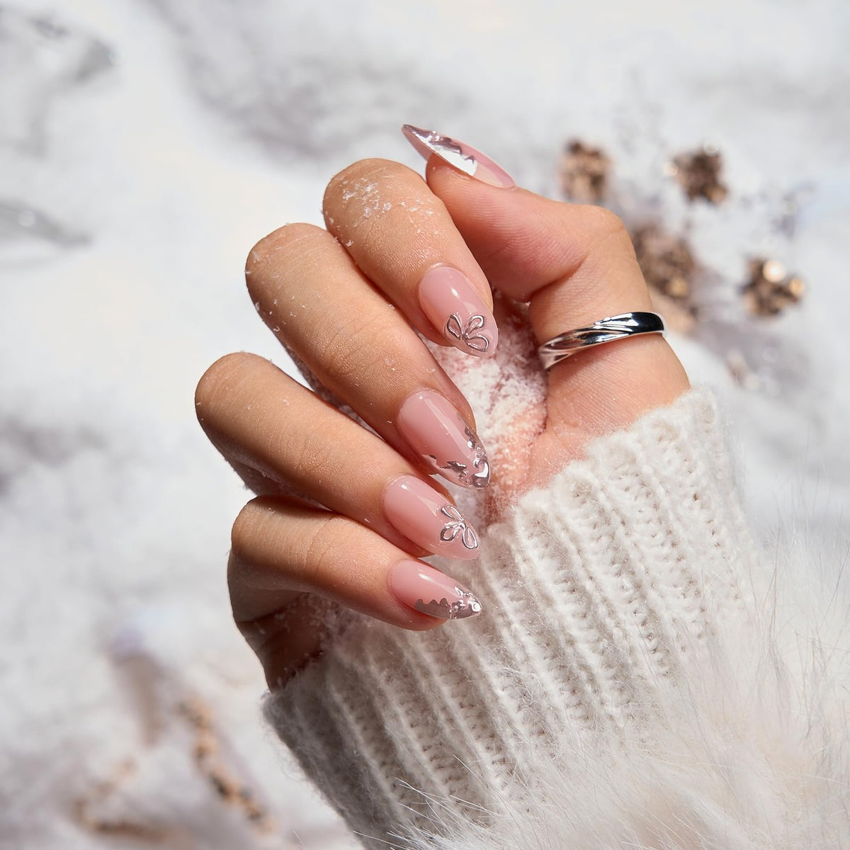 BTArtbox Press On Nails Frost Glam packaging with included accessories