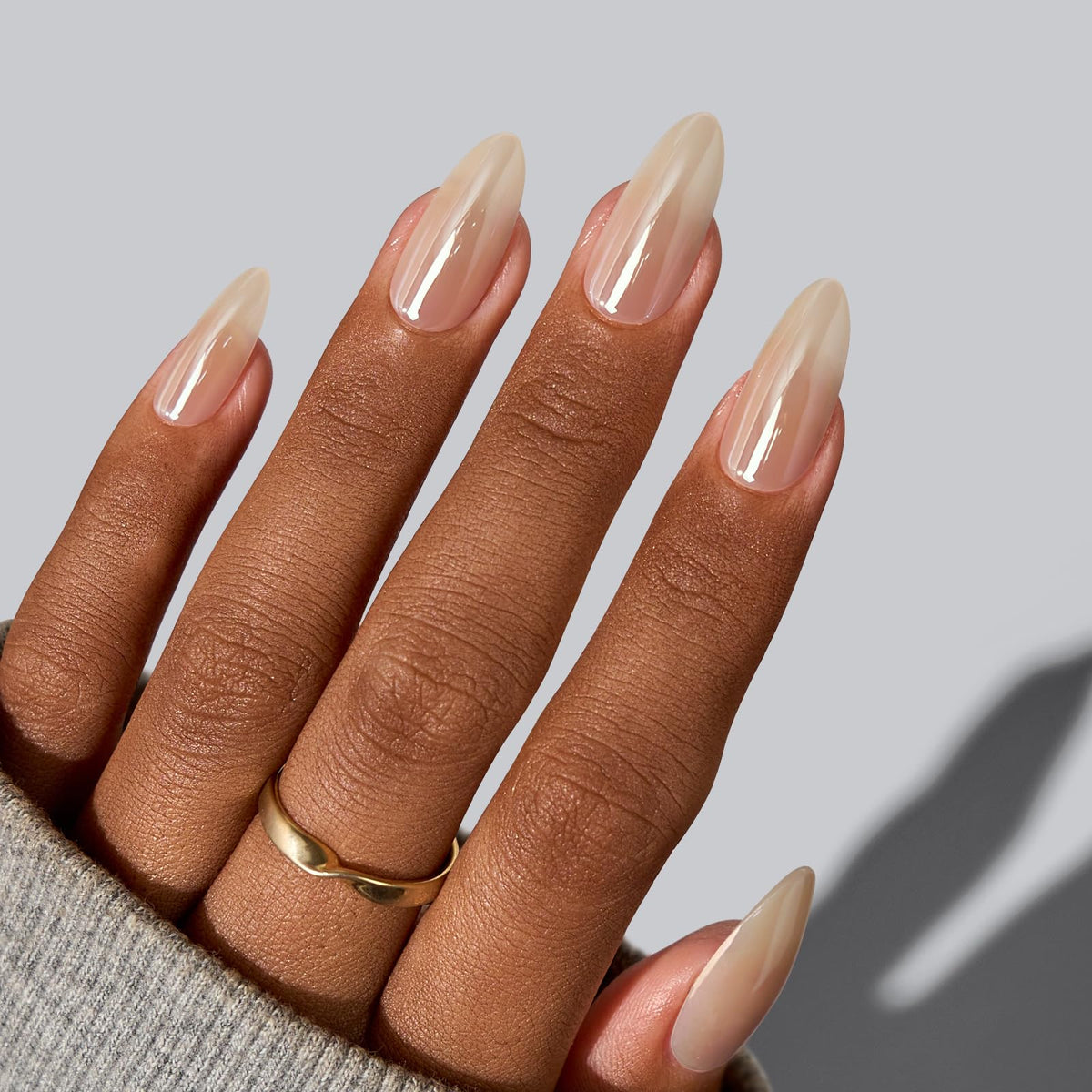 BTArtbox Press On Nails Glazed Donut close-up of chrome nude finish