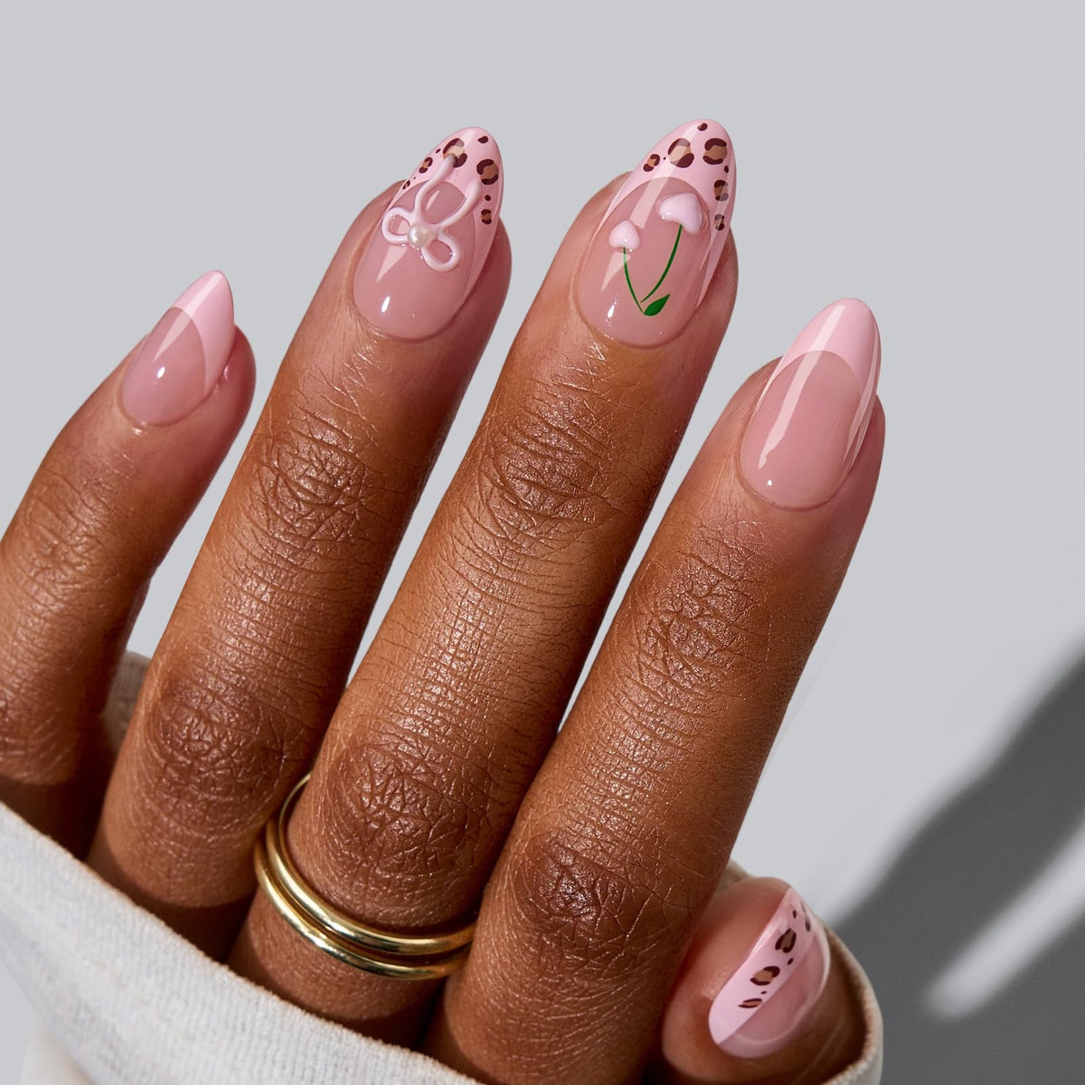 BTArtbox Press On Nails pink French tips front view