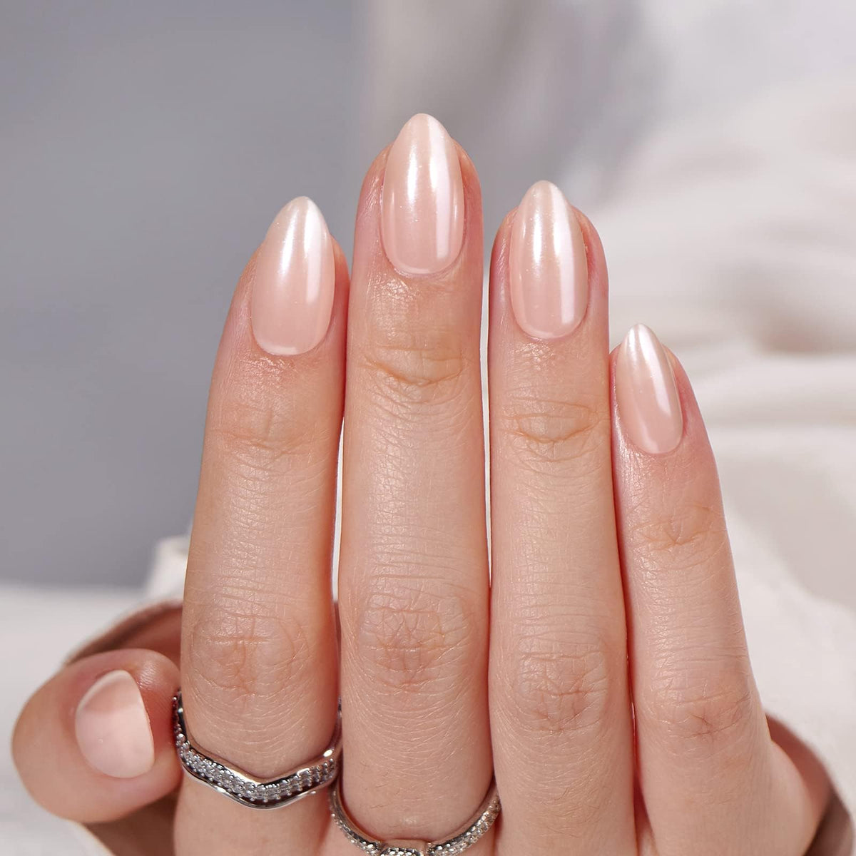 BTArtbox Press On Nails Short Almond Nude Chrome packaging