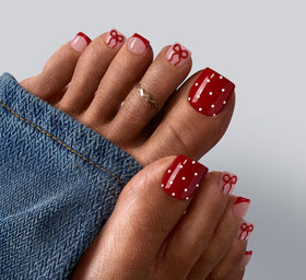 BTArtbox Press On Toenails Scarlet Getaway Pedi front view