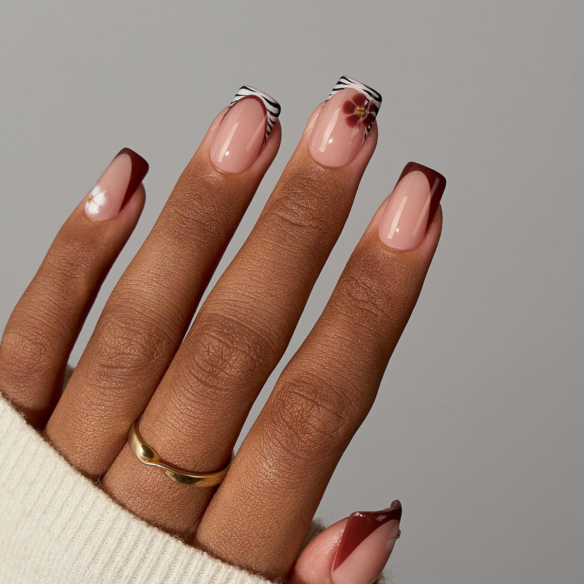 BTARTBOXNAILS SkinTone French Tip Press On Nails packaging