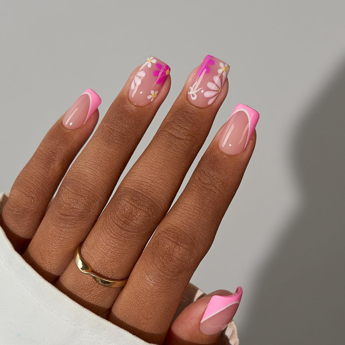 BTARTBOXNAILS White French Tip Press On Nails application process