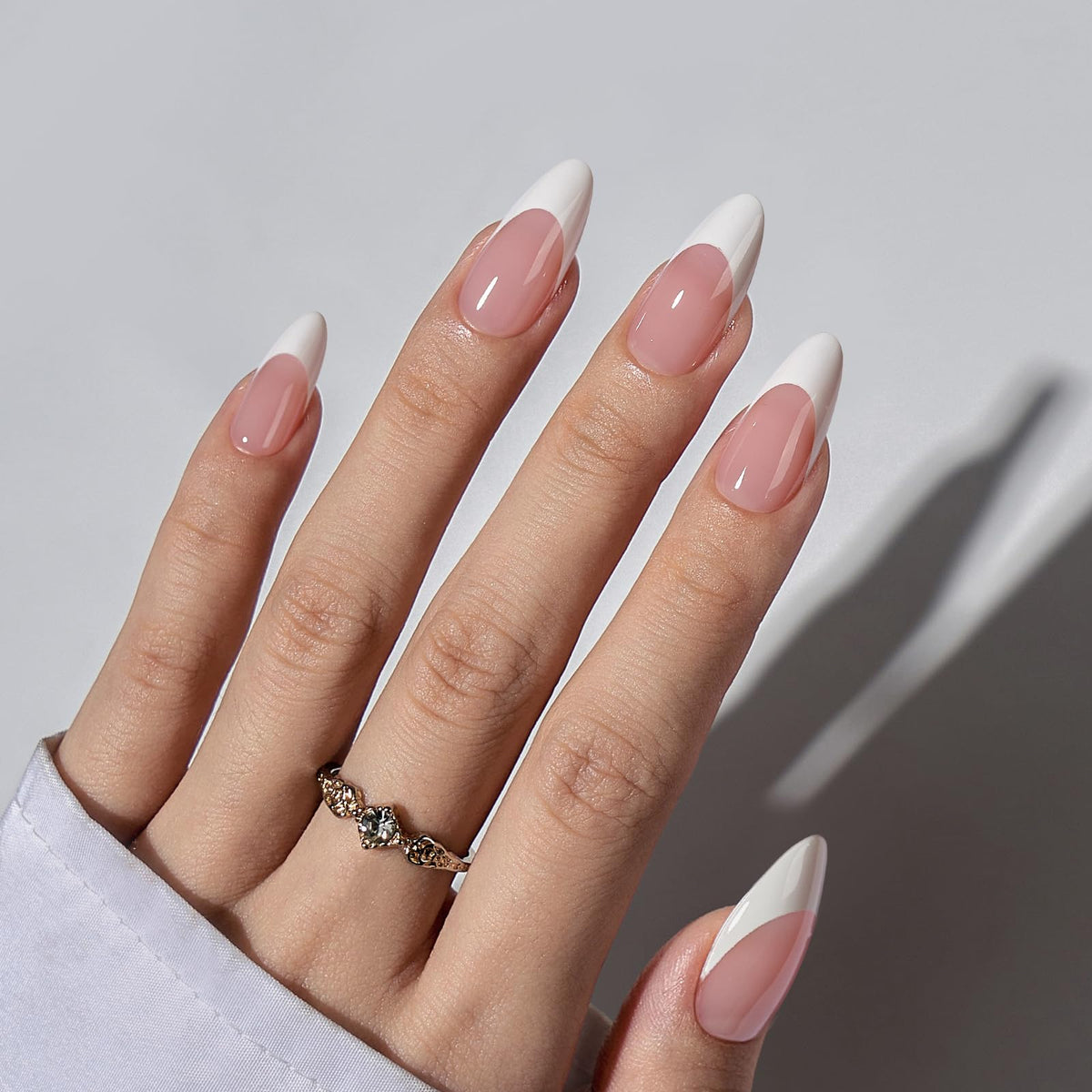 BTARTBOXNAILS White French Tip Press On Nails packaging