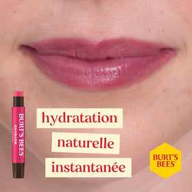 Burt's Bees Kissable Colour Gift Set being unboxed