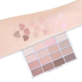 CAKAILA eyeshadow palette in travel-friendly packaging