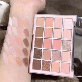 CAKAILA eyeshadow palette with soft powder texture