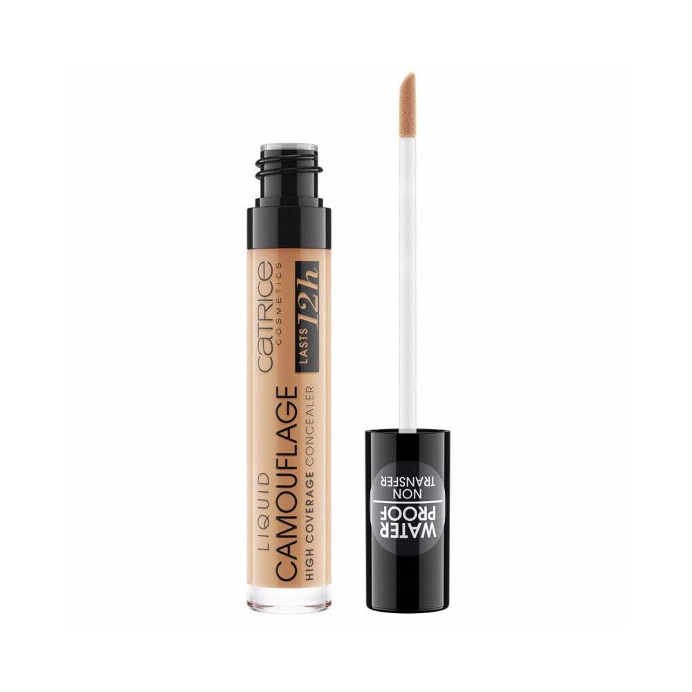 Catrice Liquid Camouflage Concealer 010 Porcelain applicator close-up