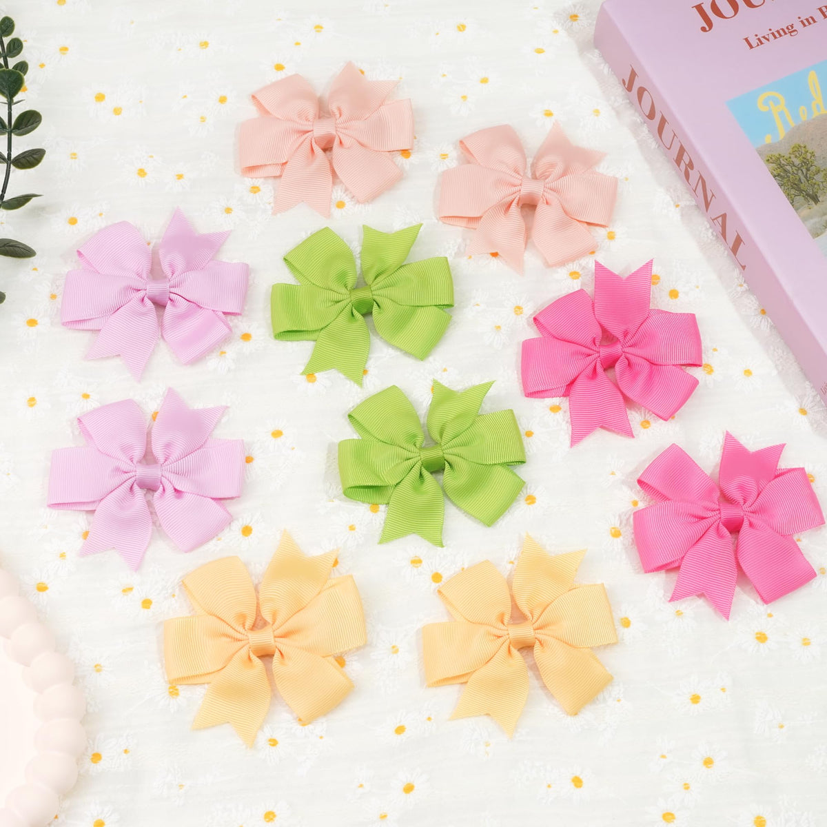 CÉLLOT hair bows in a gift presentation