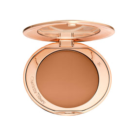 Charlotte Tilbury Airbrush Flawless Finish Blurring Powder front view