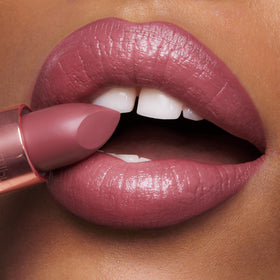Charlotte Tilbury K.I.S.S.I.N.G Lipstick application tutorial
