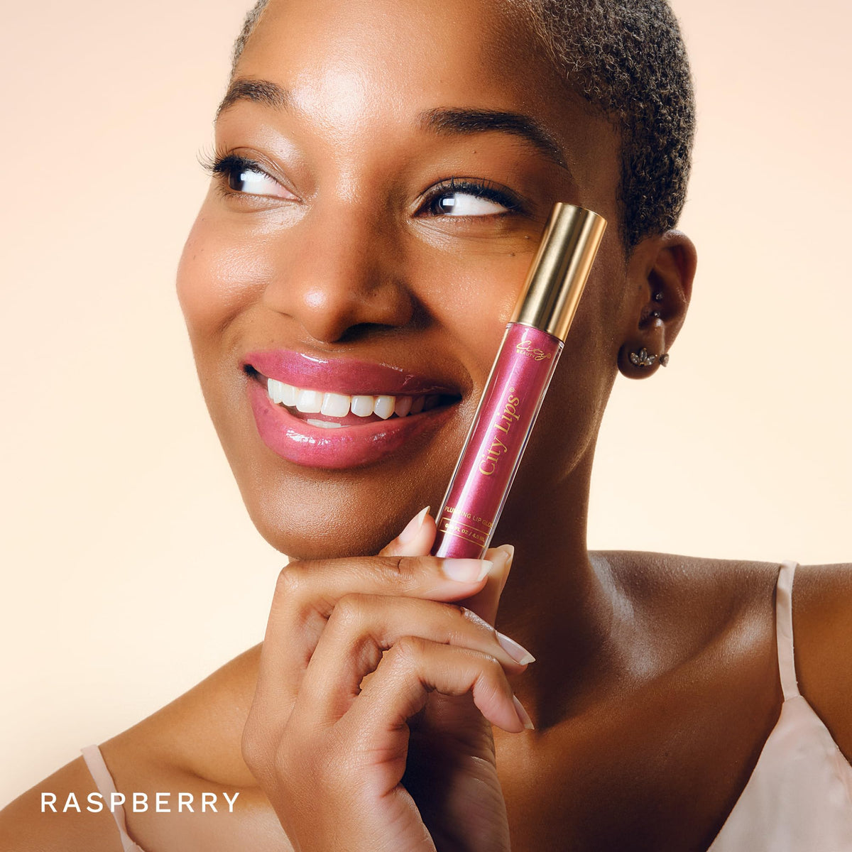 City Beauty City Lips Plumping Lip Gloss Raspberry applicator close-up