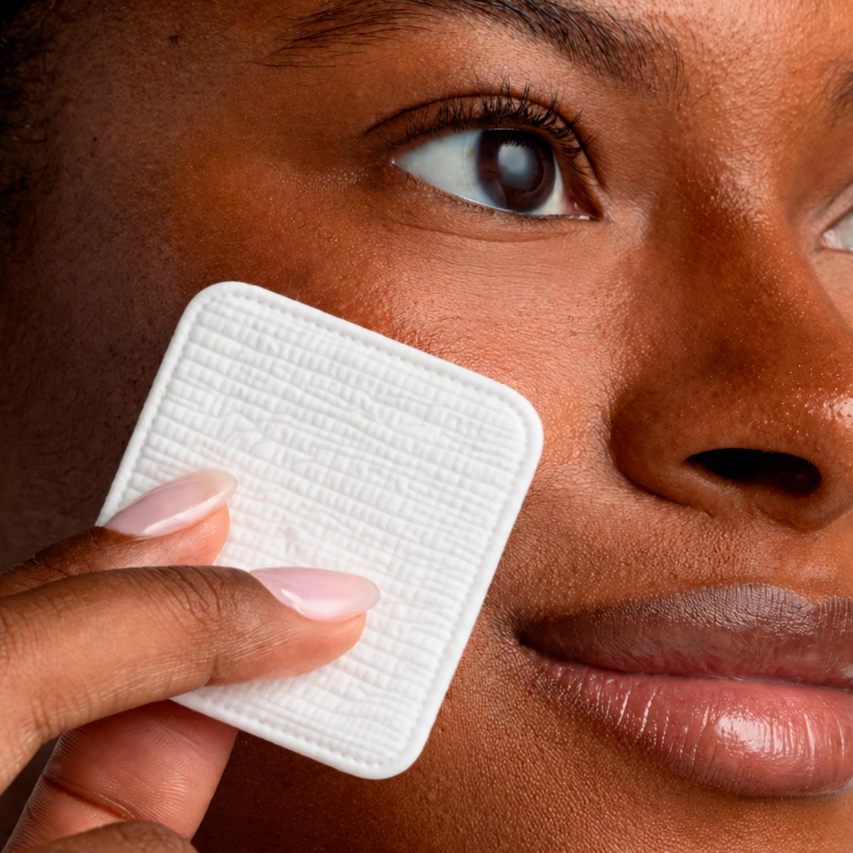 Cliganic Extra Large Face Pads showing dual-sided texture