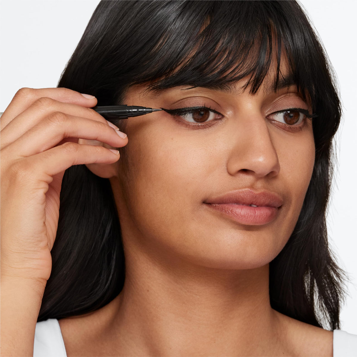 Clinique High Impact Easy Liquid Eyeliner Espresso swatch on skin