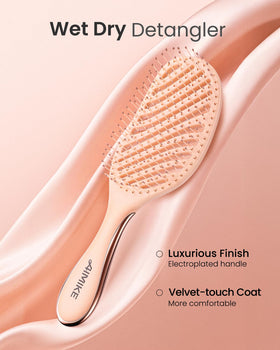 Close-up of AIMIKE Detangling Brush bristles
