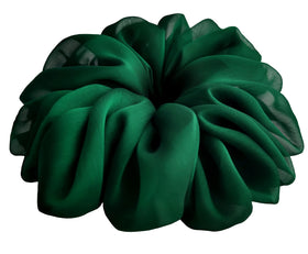Close-up of AnnushkaHomeDecor Grass Green scrunchie texture
