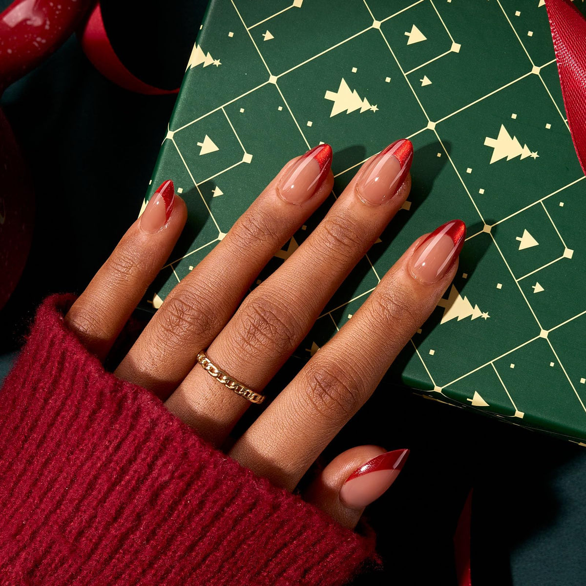 Close-up of BTArtbox Press On Nails Ruby Slipper red cat eye finish