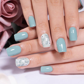 Close-up of CurvLife Gel French Tip Press On Nails