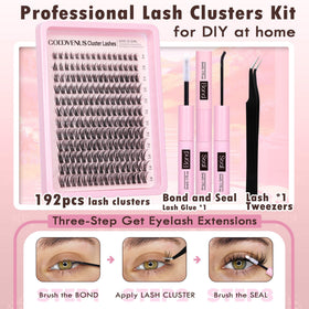 Close-up of D Curl lashes in Goddvenus kit