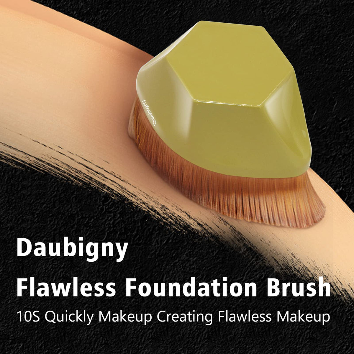 Close-up of Daubigny Foundation Brush bristles