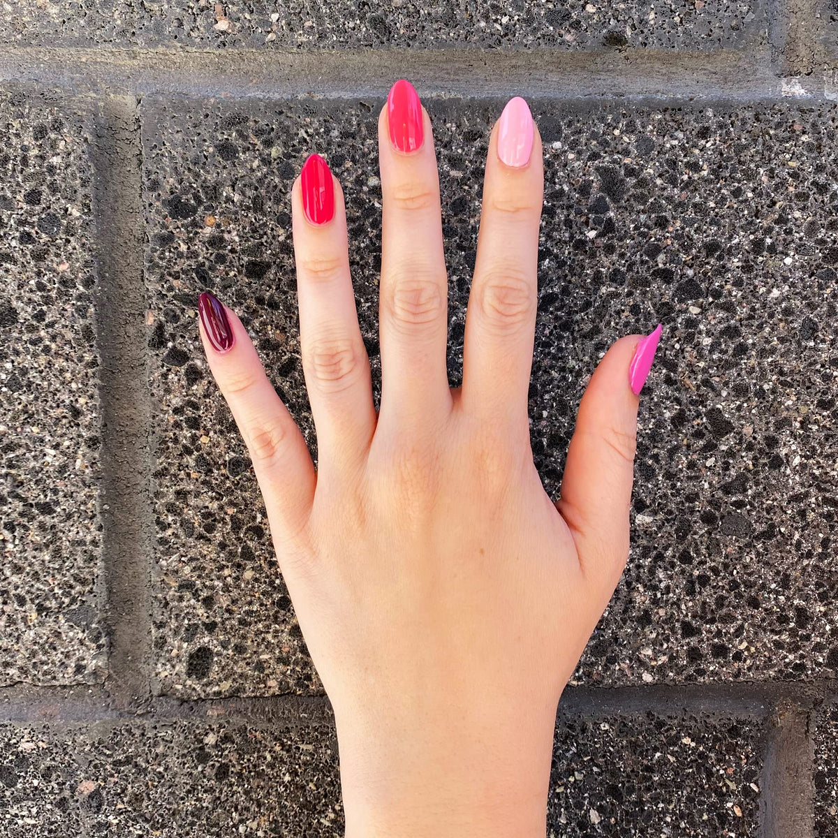 Close-up of Dazzle Dry Sultry Samba mini lacquer