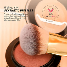 Close-up of DUcare Dual-Ended Foundation Brush bristles