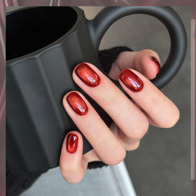 Close-up of GAOY Glassy Cat Eye Gel Nail Polish texture