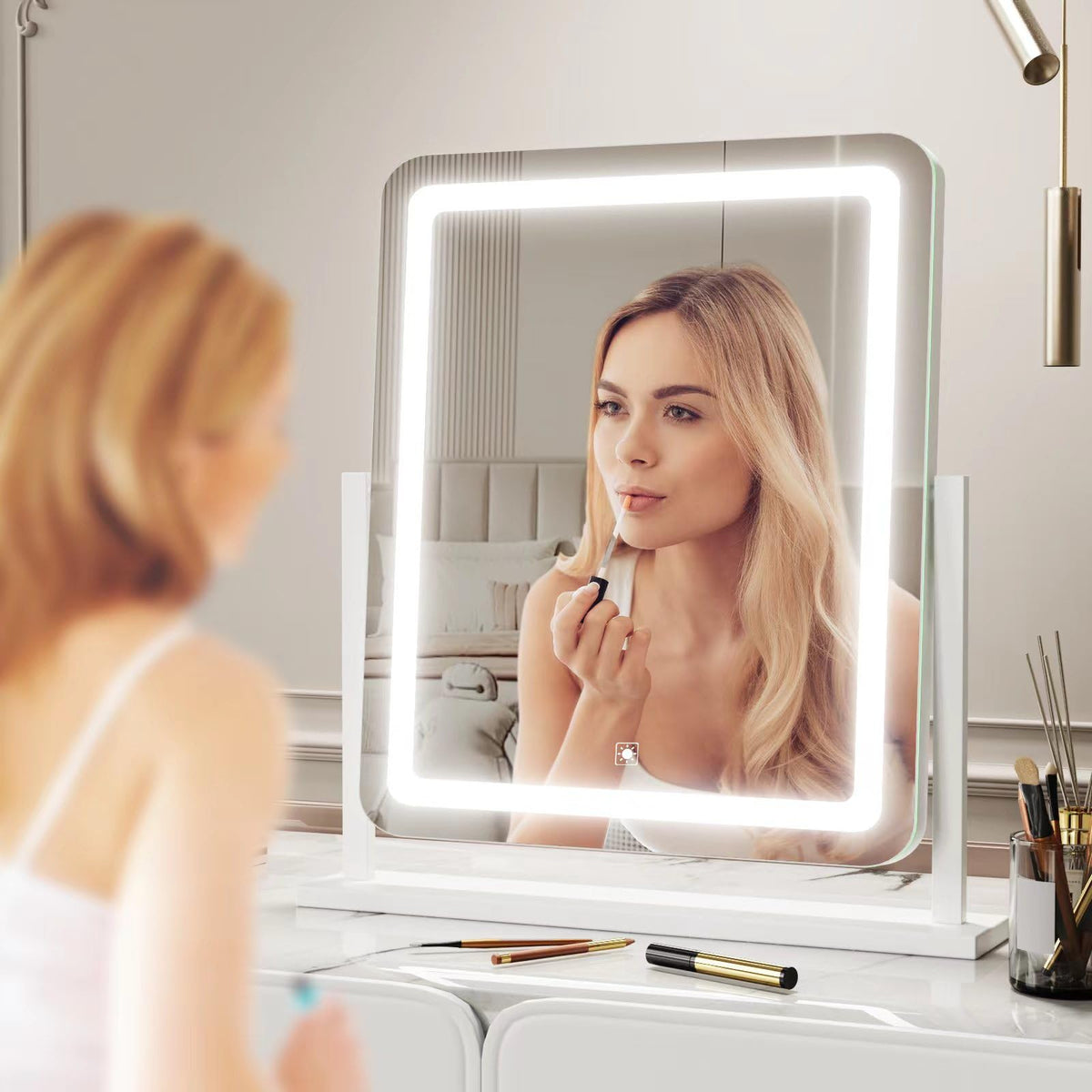 Close-up of Gvnkvn Lighted Makeup Mirror touch control buttons