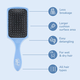 Close-up of IntelliFlex bristles on Wet Brush Paddle Detangler