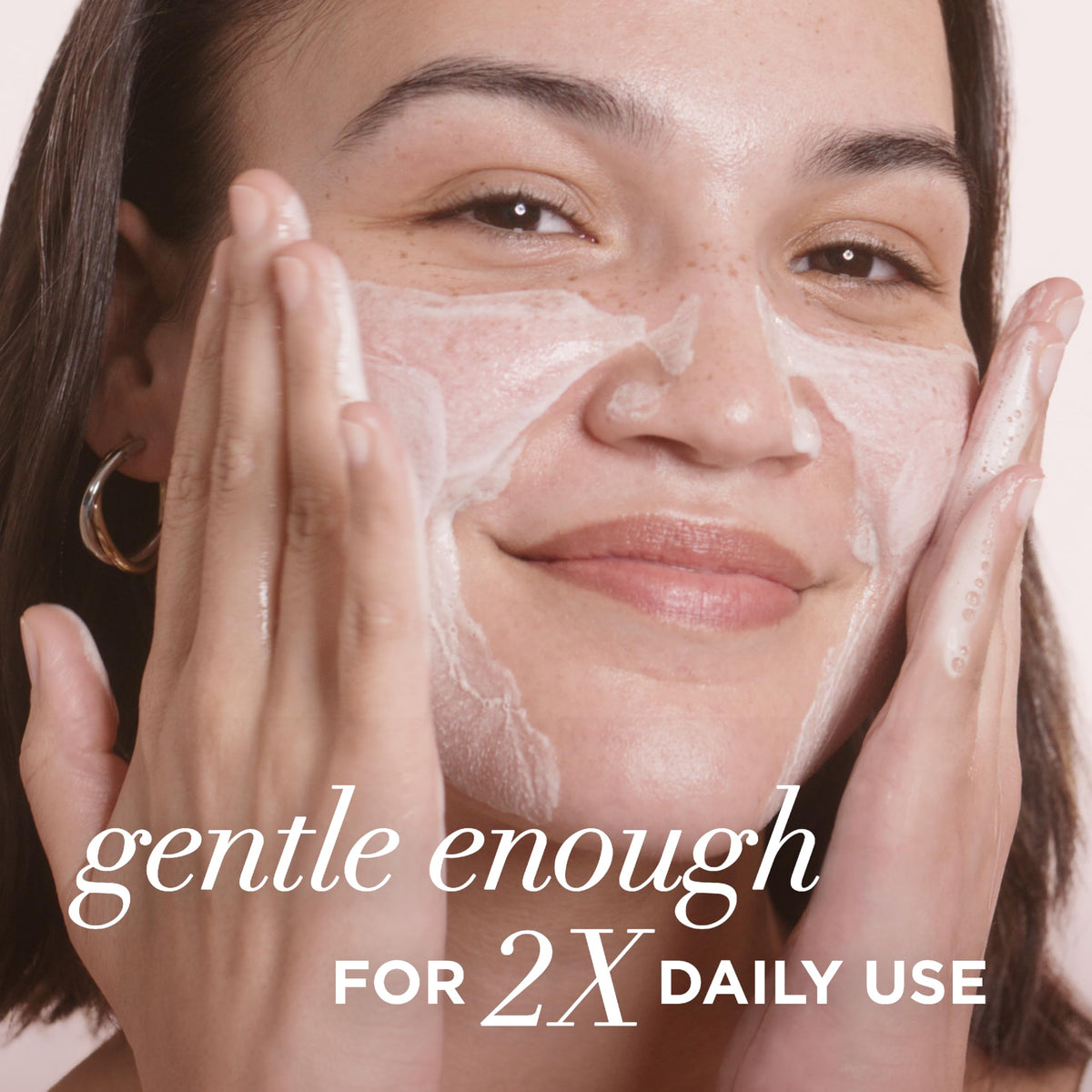 Close-up of IT Cosmetics Confidence in a Cleanser pump