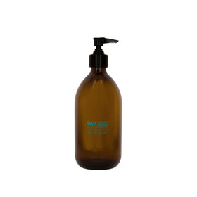 Close-up of La Compagnie de Provence Mint Basil Liquid Soap pump