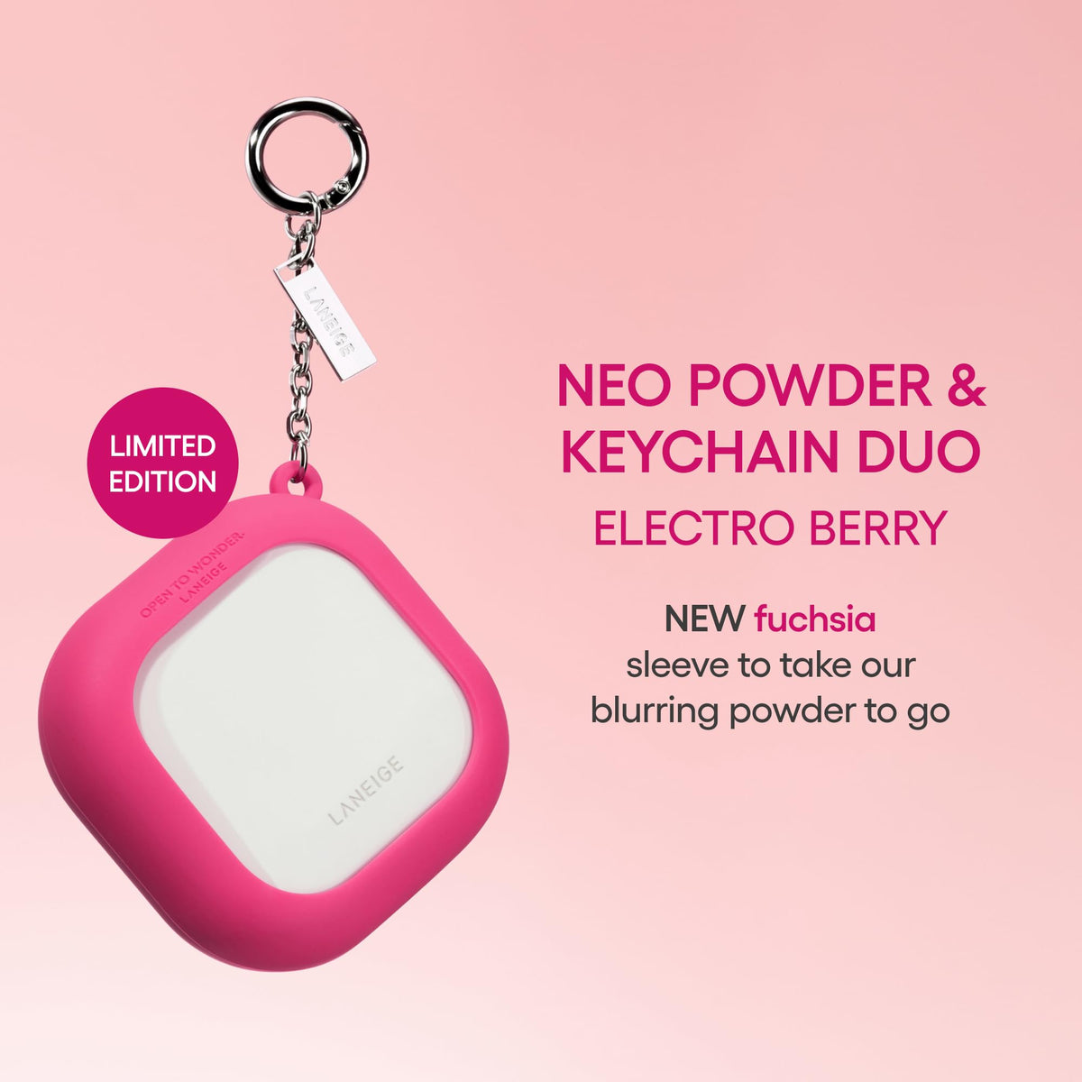 Close-up of LANEIGE Neo Blurring Powder velvet puff