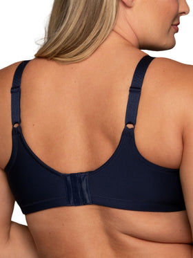 Close-up of lightly lined cups of Vanity Fair Women's Beauty Back Smoothing Bra
