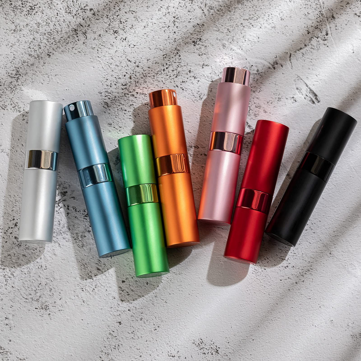 Close-up of LISAPACK refillable perfume atomizer nozzle