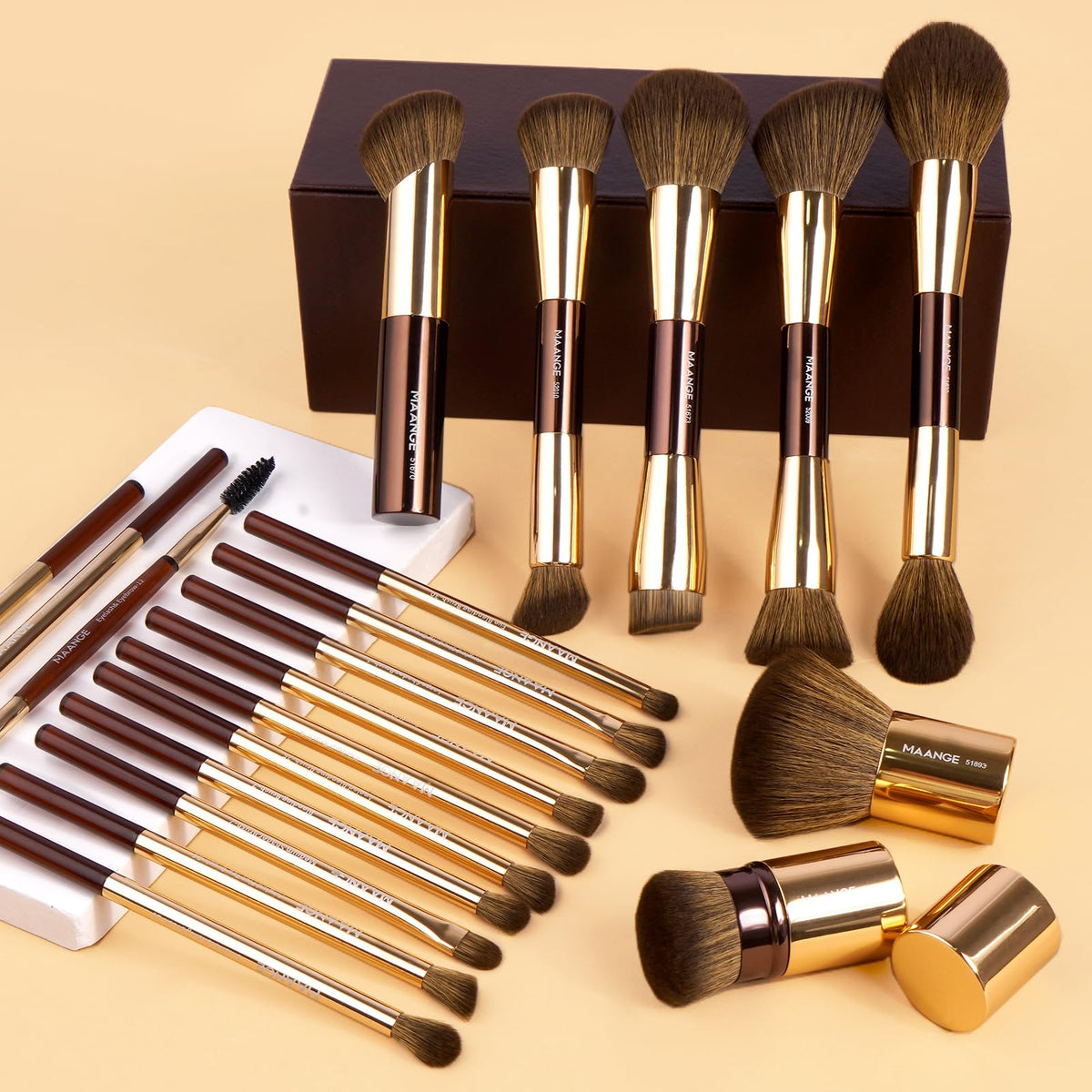 Close-up of MAANGE double-ended kabuki brushes