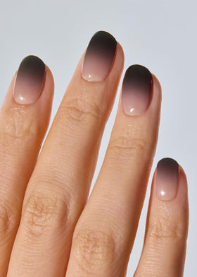 Close-up of ohora Semi Gel Nail Strips in various sizes