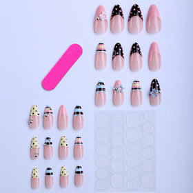 Close-up of SEENEEY fake nails showing quality acrylic material