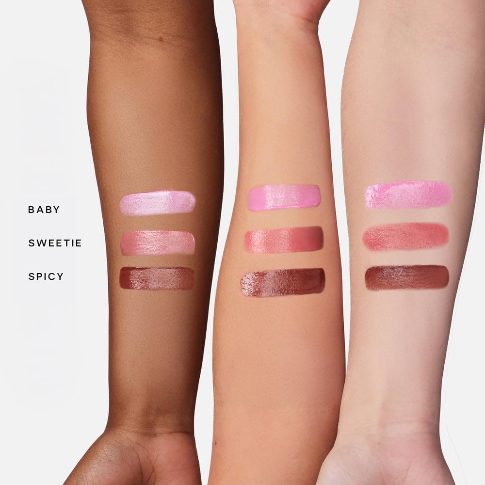 Close-up of Starglow shade in Saie Dew Blush Trio
