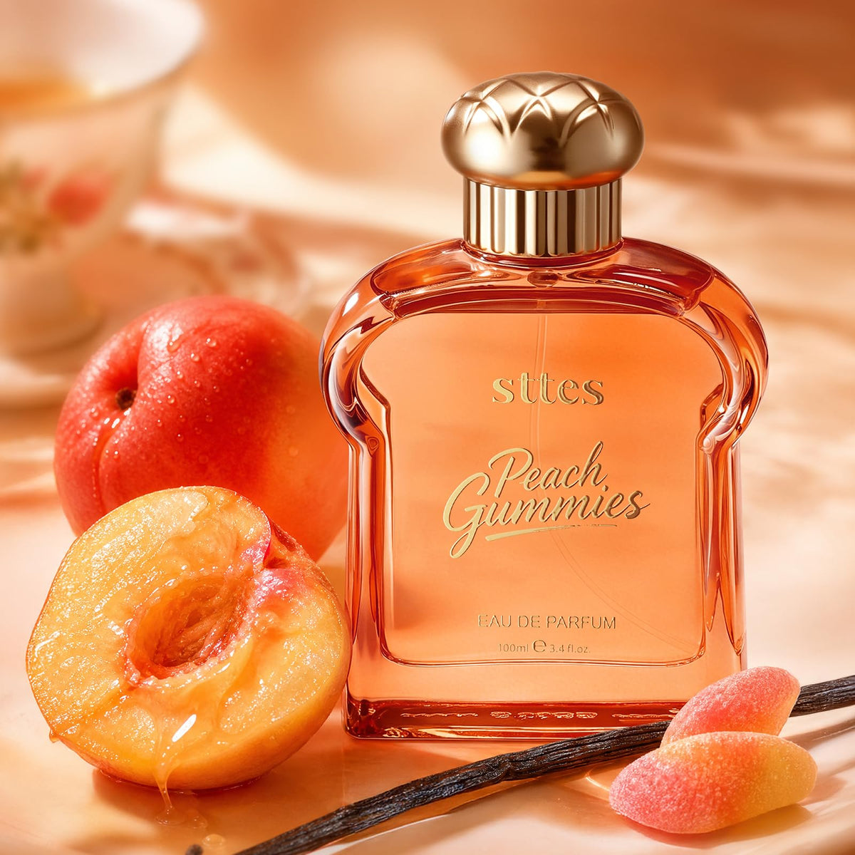 Close-up of Sttes Peach Gummies Eau de Parfum bottle cap